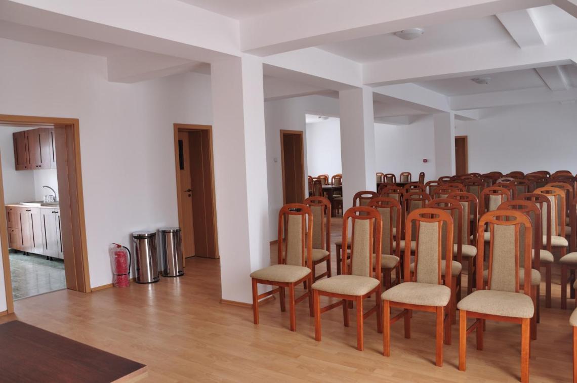 Hotel Oras Zlatna Extérieur photo
