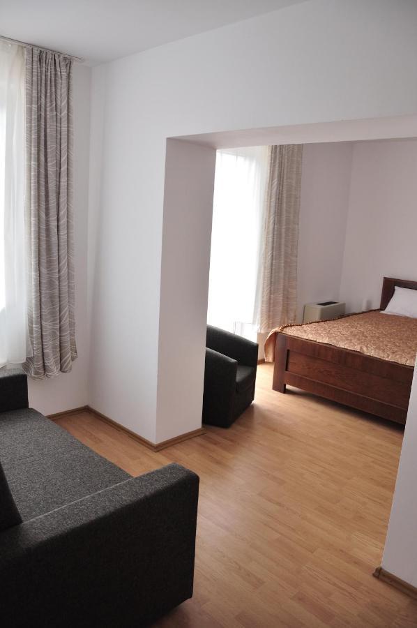 Hotel Oras Zlatna Extérieur photo