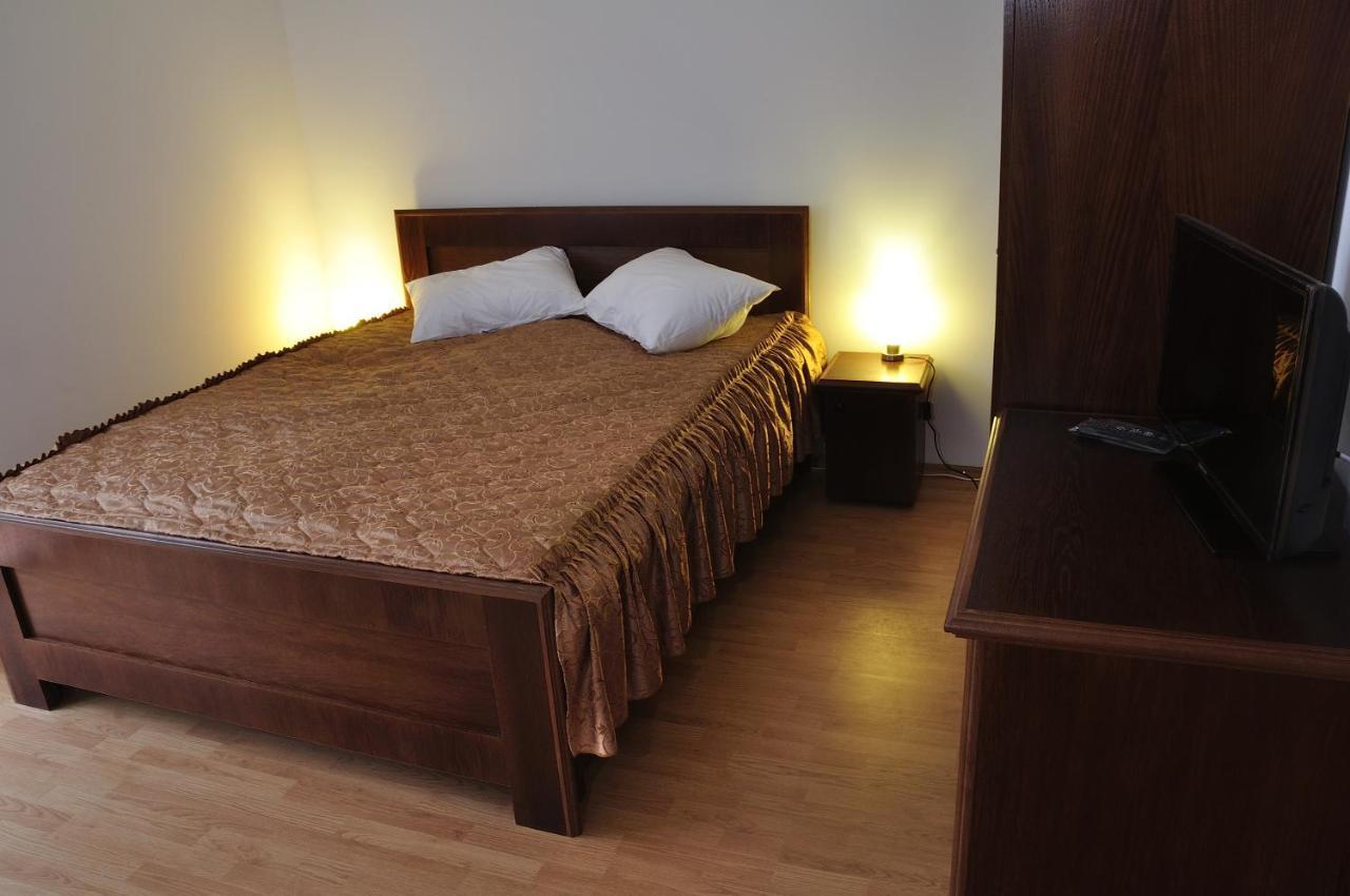 Hotel Oras Zlatna Extérieur photo